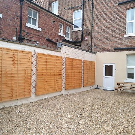 West Cliff Townhouse With Parking Vila Whitby Exterior foto